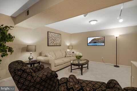 4924 BEXLEY LANE, FAIRFAX, VA 22032