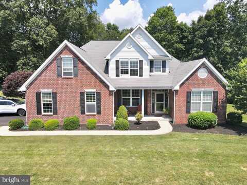 4 AUSTIN DRIVE, ROBESONIA, PA 19551