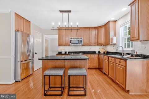 6265 HAPPY CREEK ROAD, MANASSAS, VA 20112