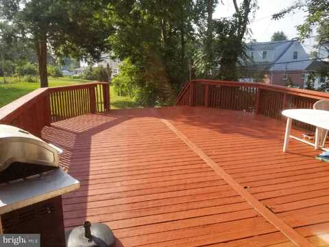 216 CHESTER PIKE, RIDLEY PARK, PA 19078