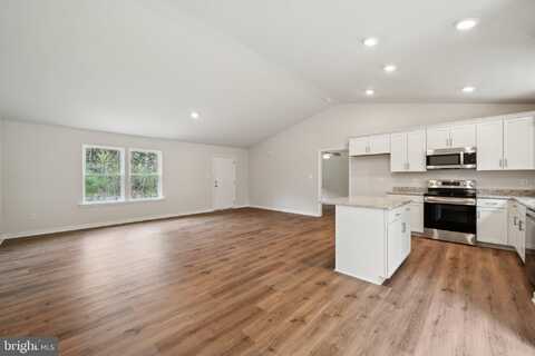 106 E SUNRISE DRIVE, WARSAW, VA 22572