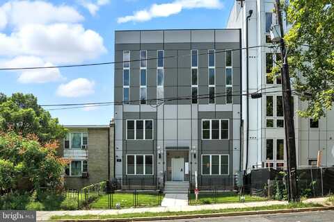 2109 M STREET NE, WASHINGTON, DC 20002