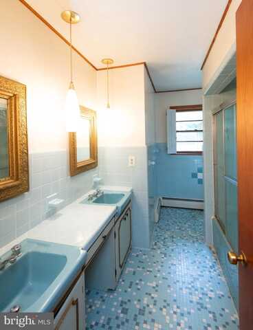 2 & 4 ALGONQUIN ROAD, CAMBRIDGE, MD 21613