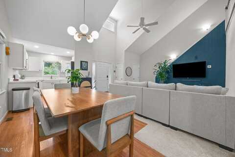 305 Mcgregor Drive, Chapel Hill, NC 27514