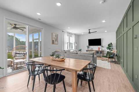 916 Briar Gate Drive, Holly Springs, NC 27540