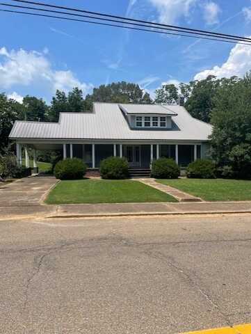 119 North Cedar Street, GLEASON, TN 38229