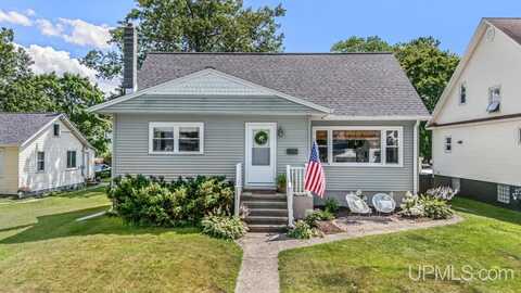 609 Dakota, Gladstone, MI 49837