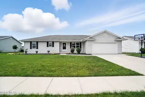 1021 Holley Street, Wapakoneta, OH 45895