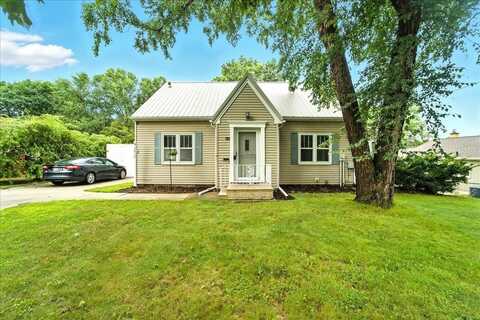 3012 W 4th Street, Waterloo, IA 50701