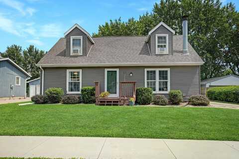 1225 Fleur Drive, Waterloo, IA 50701