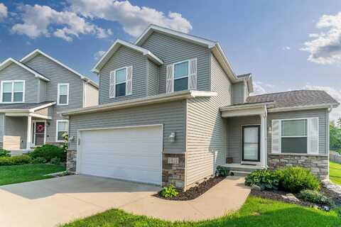 1412 Hummingbird Circle, Waterloo, IA 50702