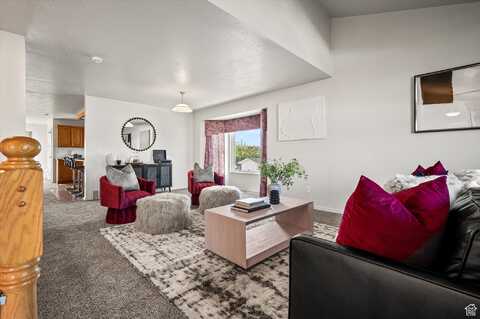 5615 S 1075 E, South Ogden, UT 84405