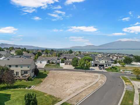 127 W HONEYSUCKLE, Saratoga Springs, UT 84045