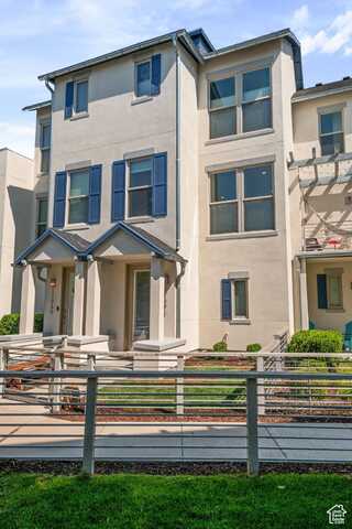 11271 S HIGH CREST, South Jordan, UT 84009