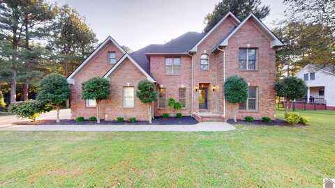 16 Greenwood Place, Paducah, KY 42001