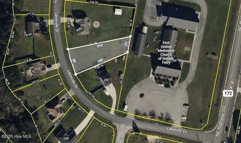 215 Lakeside Drive, Sneads Ferry, NC 28460