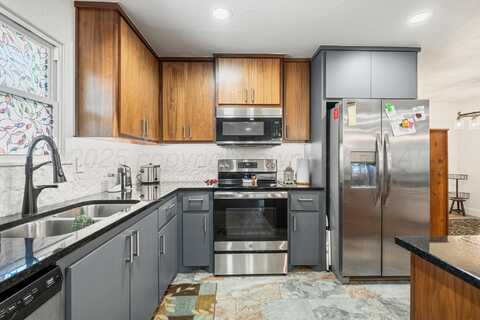2809 James Louis Drive, Amarillo, TX 79110