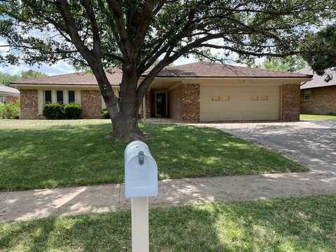 6509 Oakhurst Drive, Amarillo, TX 79109