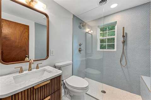 1204 W Carter ST, Fayetteville, AR 72703