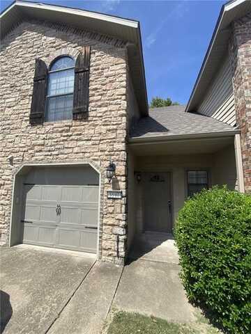 3591 W Chevaux DR, Fayetteville, AR 72704