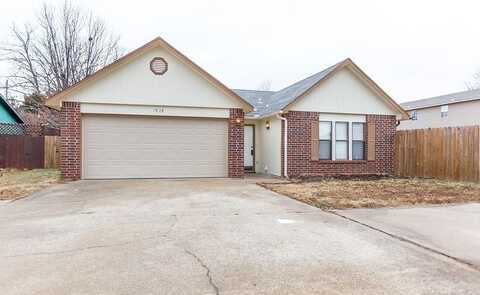 1978 Frazier TER, Fayetteville, AR 72703