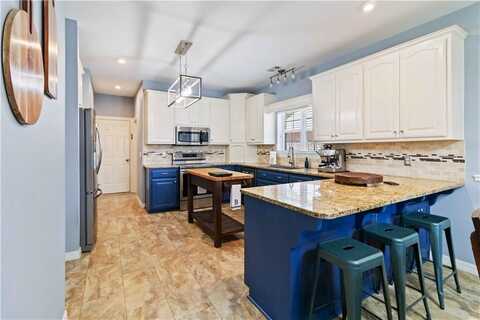 3230 Colton DR, Springdale, AR 72762