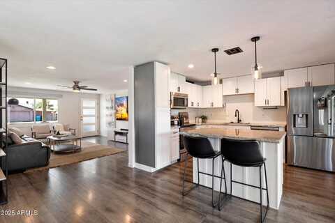 4136 E Eugie Avenue, Phoenix, AZ 85032