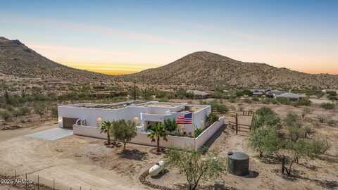 1617 E HONDA BOW Road, New River, AZ 85087