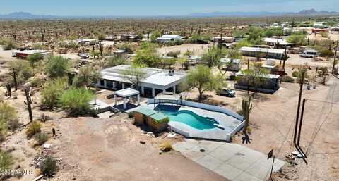 1065 W WHITELEY Street, Apache Junction, AZ 85120