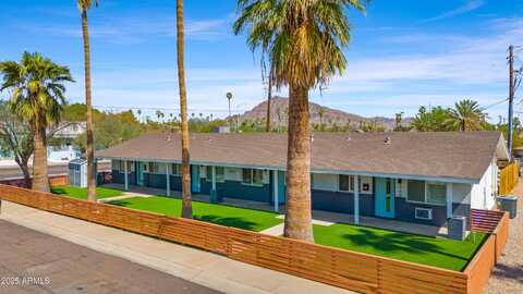 6802 E PINCHOT Avenue, Scottsdale, AZ 85251
