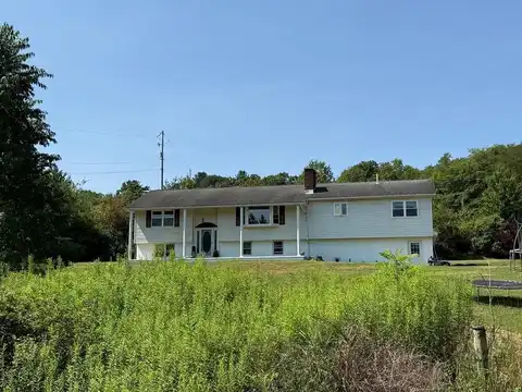 1388 Cooperstown Road, Franklin, PA 16323