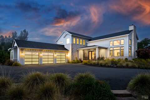 3533 Stallion Drive, Santa Rosa, CA 95404