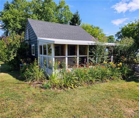2721 W Lake Road, Wilson, NY 14172
