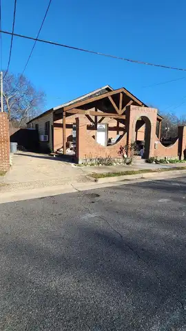 129 Daisy St, Hot Springs, AR 71901