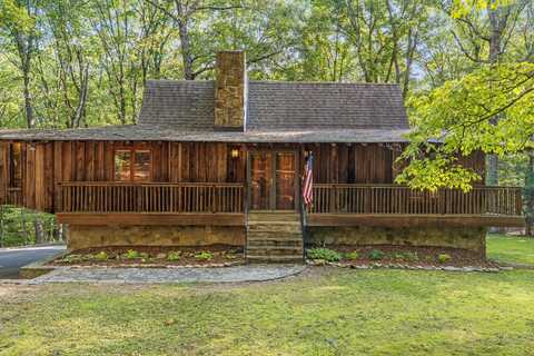 629 Parsons Lane, Signal Mountain, TN 37377