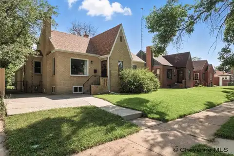 107 W 4TH AVE, Cheyenne, WY 82001