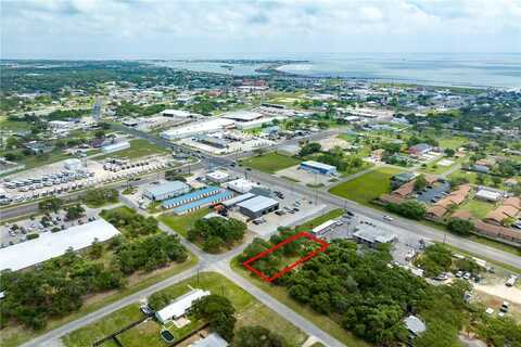 107 W Bay Street, Rockport, TX 78382
