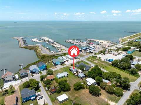 205 E Bay Avenue, Seadrift, TX 77983