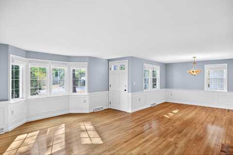6 Billingsgate Road, South Yarmouth, MA 02664