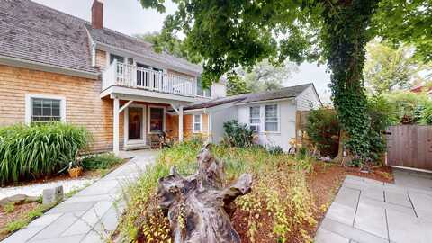 5 Kiley Court, Provincetown, MA 02657