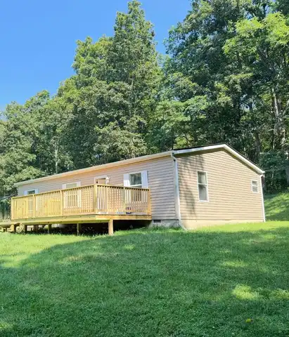 17557 Mckee Hill Road, Frazeysburg, OH 43822