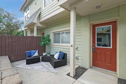 1096 Perry Street, Columbus, OH 43201