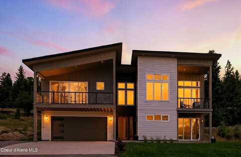 47 Cozy Ln, Sagle, ID 83860