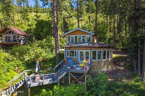 812 Pine Cove Rd, Bayview, ID 83803
