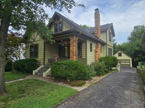 3834 Carrie Avenue, Cheviot, OH 45211