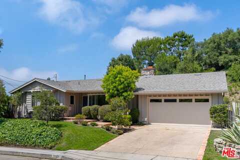 1053 Maroney Ln, Pacific Palisades, CA 90272