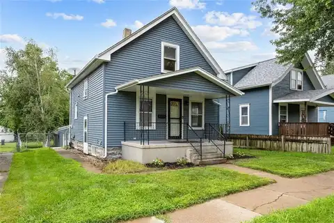 1342 Hinkley Avenue NW, Cedar Rapids, IA 52405