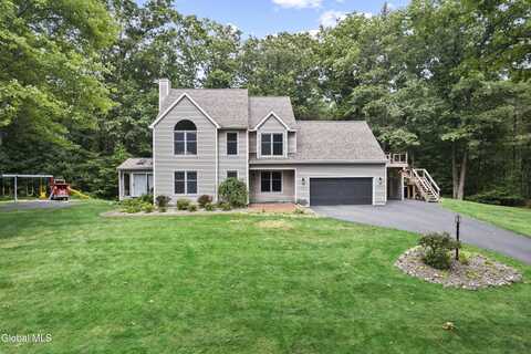 12 Bog Meadow Run, Saratoga, NY 12866