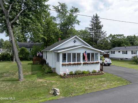 33 Clinton Street, East Greenbush, NY 12144