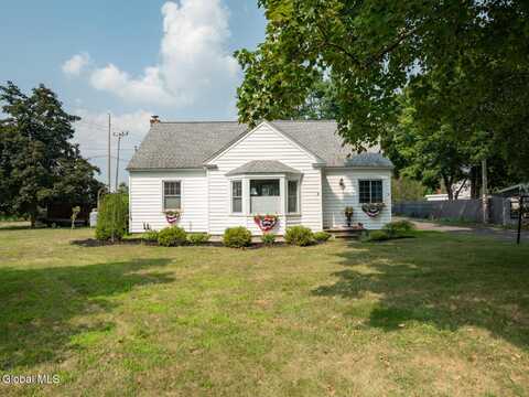 26 Eichybush Road, Kinderhook Village, NY 12106